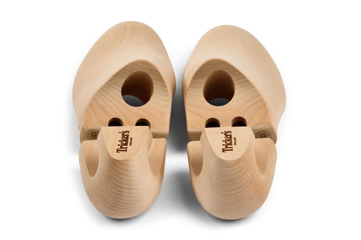 NATURAL LIME WOOD SHOE TREE - Image 4