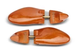WOMEN'S WOODEN SHOE TREES